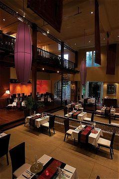 Crowne Plaza Mutiara Hotel