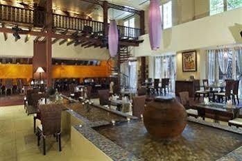 Crowne Plaza Mutiara Hotel