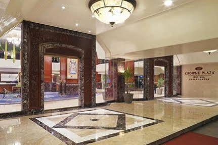 Crowne Plaza Mutiara 5*