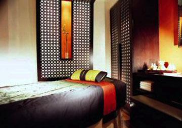 Crowne Plaza Mutiara Hotel 5*